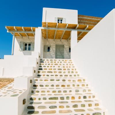 Paros24